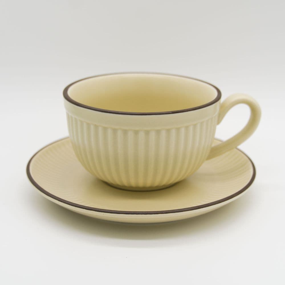 Šálek na cappuccino s podšálekem EMBER 270 ml krémová